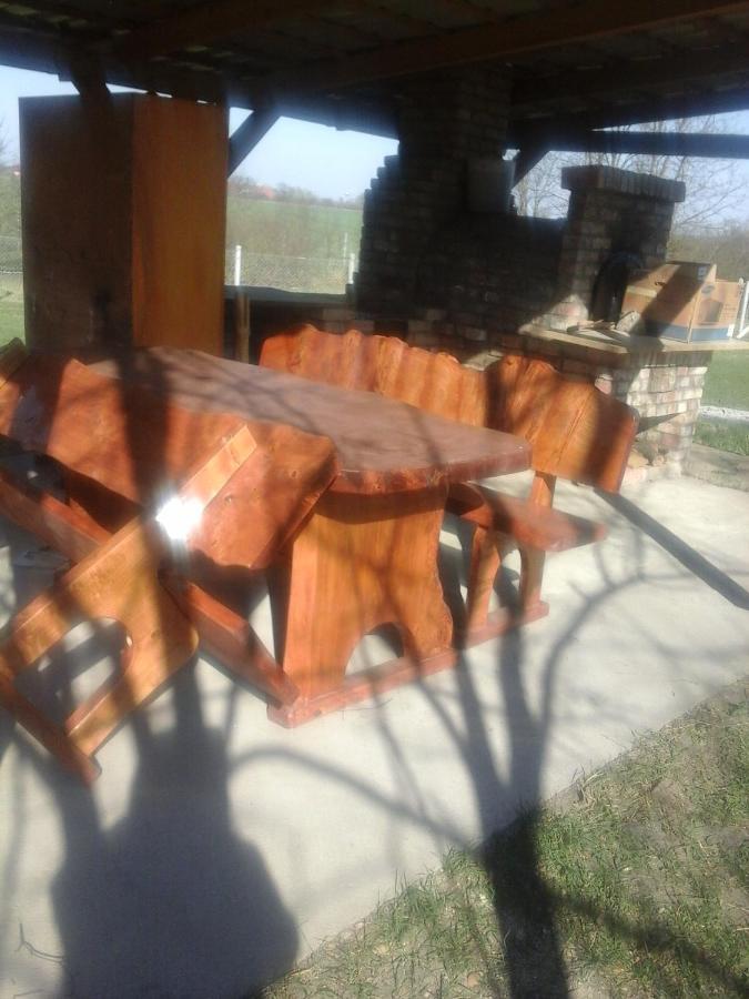Dutch Farm In Felsolajos Apartment Екстериор снимка